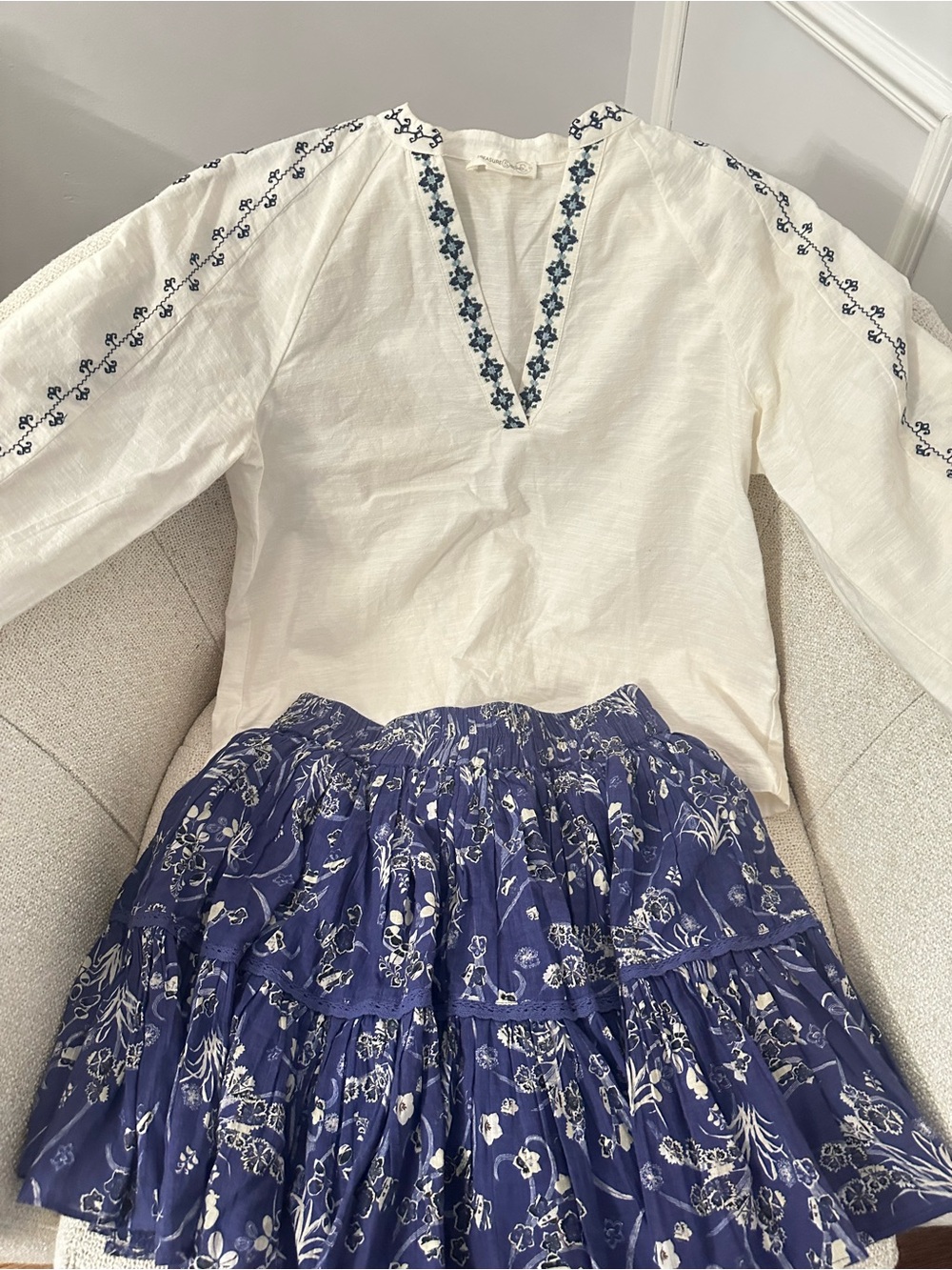 Treasure & Bond Embroidered Top XS + Floral Skirt S Set – EUC